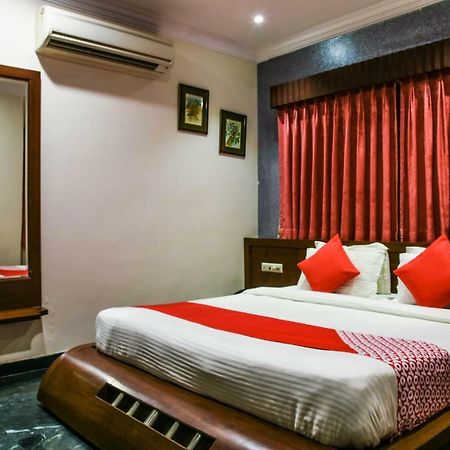 Oyo 1681 Hotel Devansh 우다이푸르 외부 사진