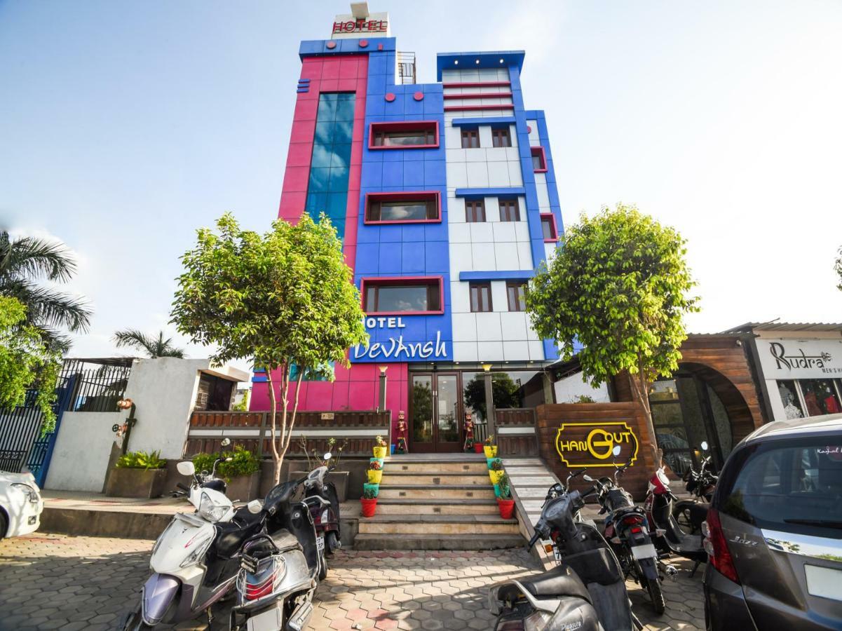 Oyo 1681 Hotel Devansh 우다이푸르 외부 사진