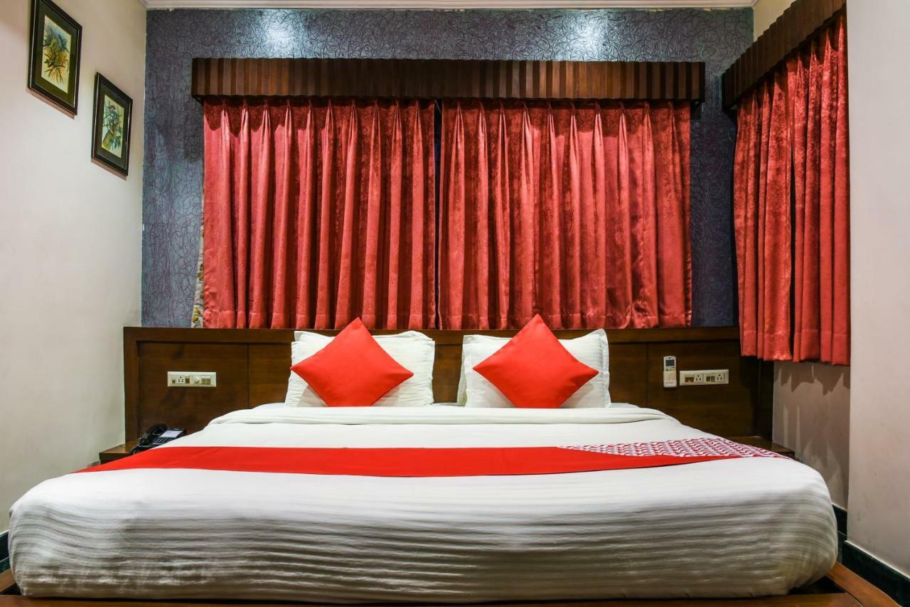 Oyo 1681 Hotel Devansh 우다이푸르 외부 사진