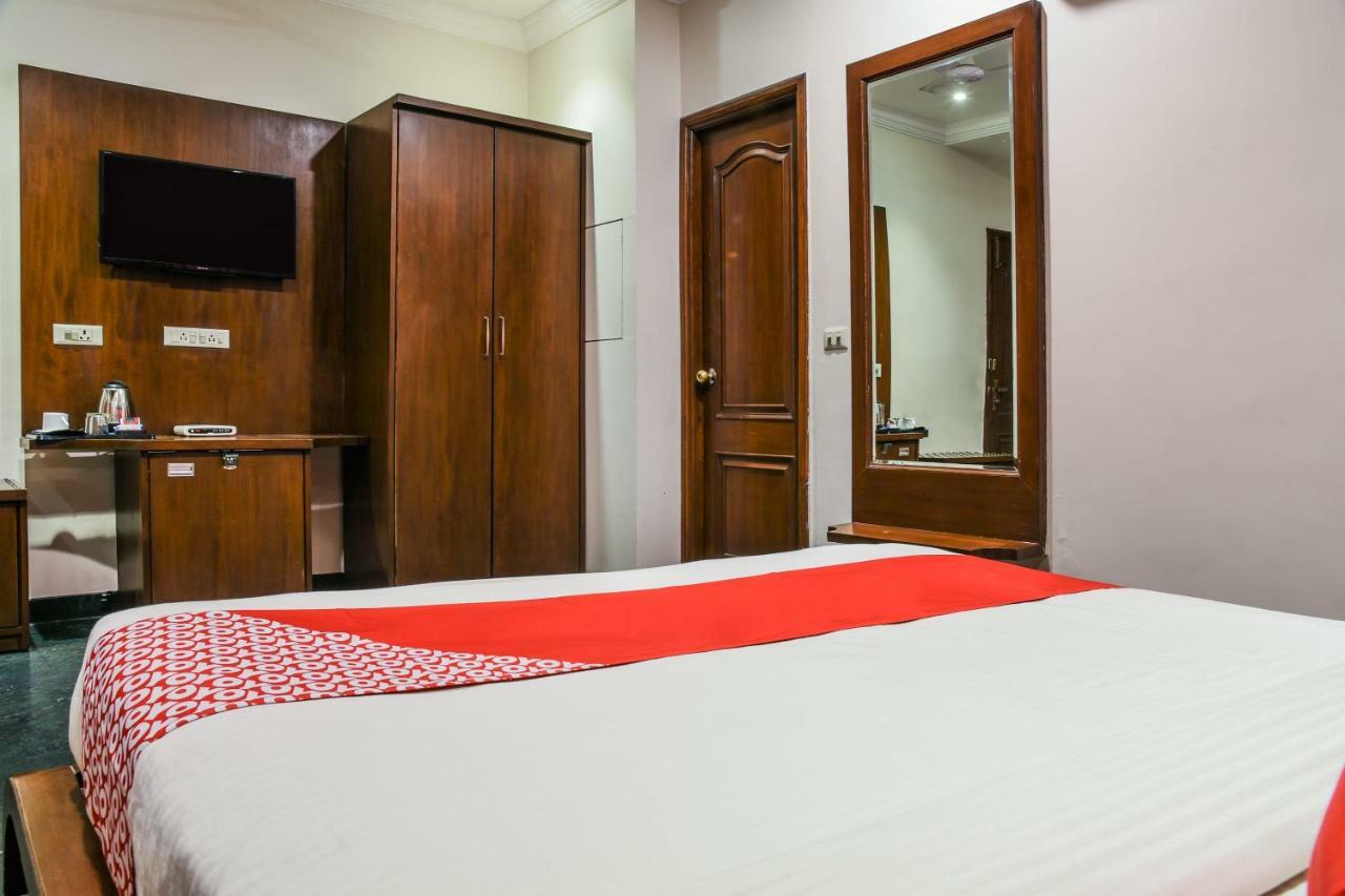Oyo 1681 Hotel Devansh 우다이푸르 외부 사진